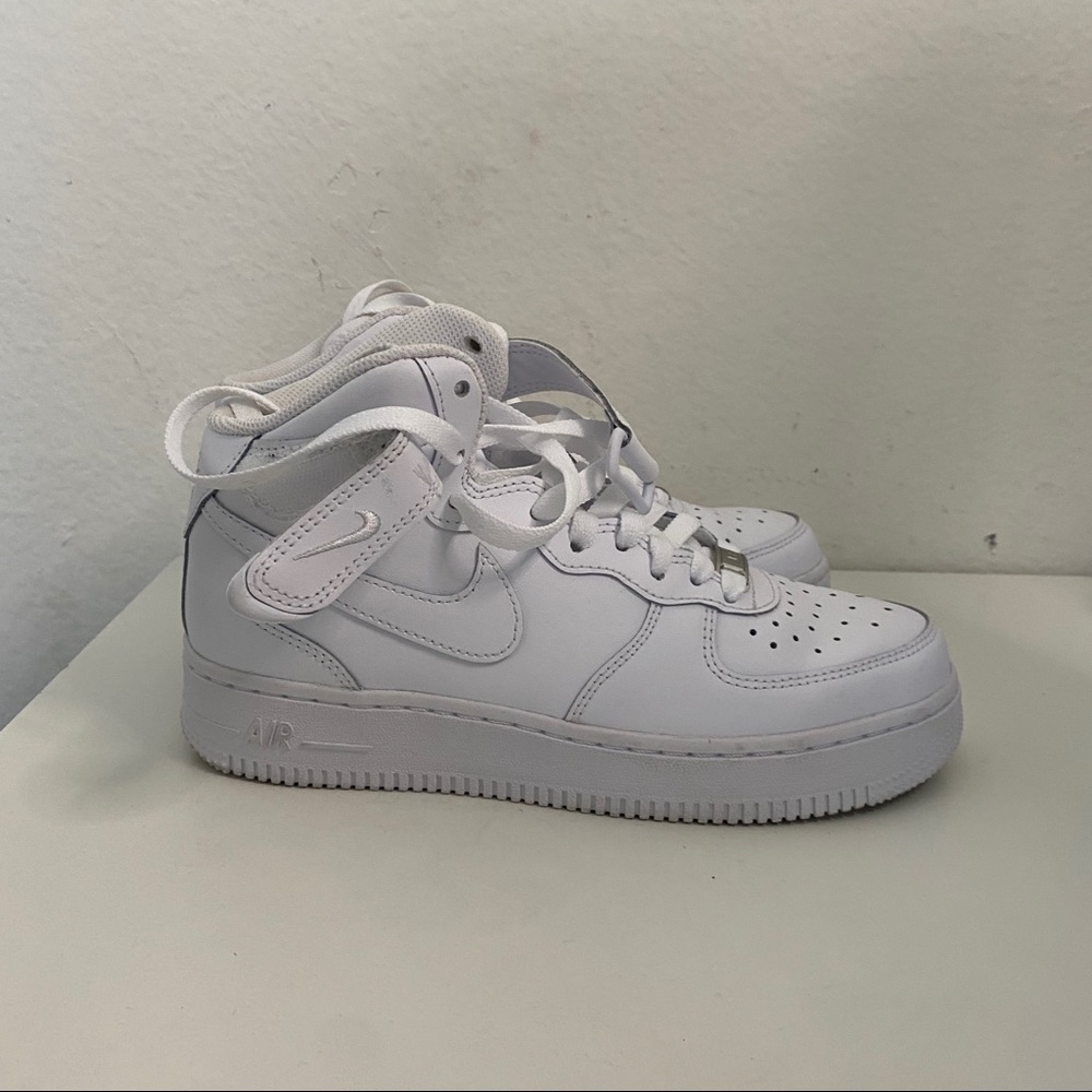 Nike Air Force 1 (mid)